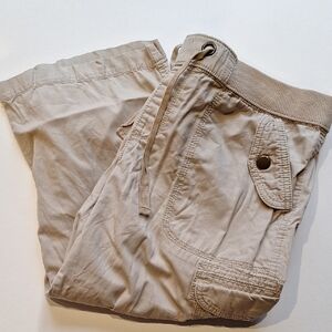 Old Navy capri cargo pants